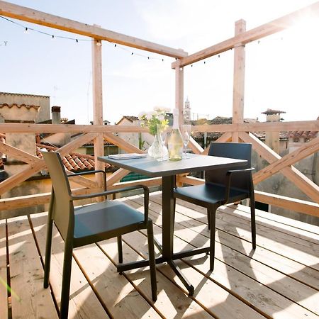 Loversinitaly Romantic Apartments - Altana And Jacuzzi Βενετία Εξωτερικό φωτογραφία