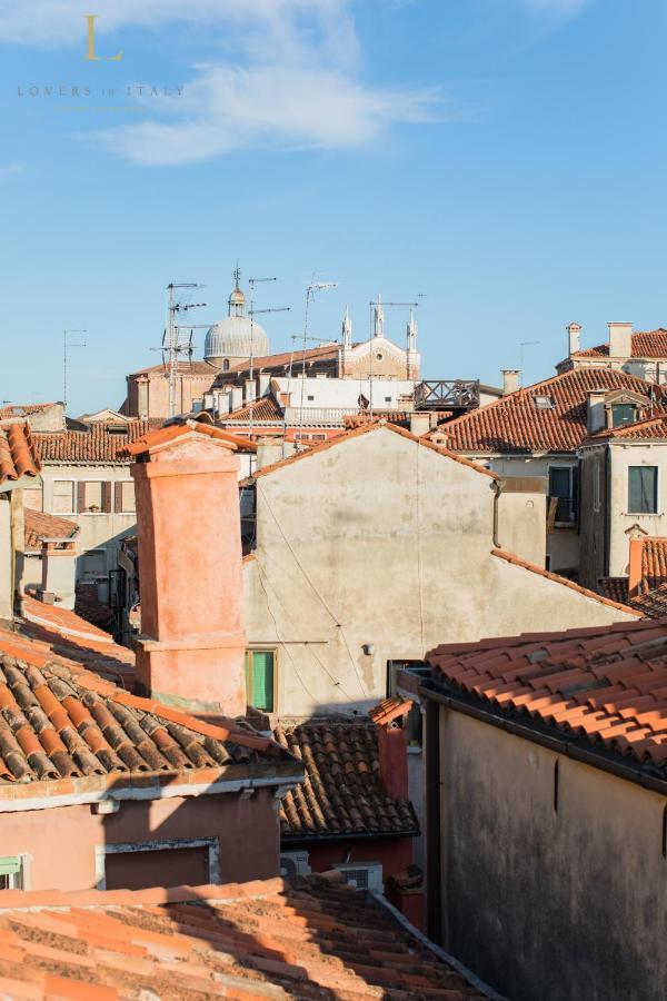 Loversinitaly Romantic Apartments - Altana And Jacuzzi Βενετία Εξωτερικό φωτογραφία