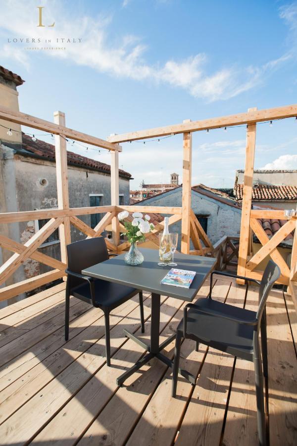 Loversinitaly Romantic Apartments - Altana And Jacuzzi Βενετία Εξωτερικό φωτογραφία